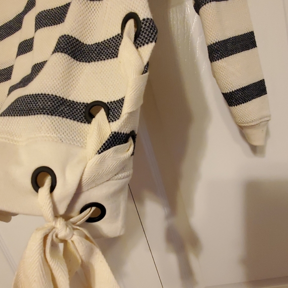 GIBSON LATIMER STRIPED TOP - Picture 2 of 3